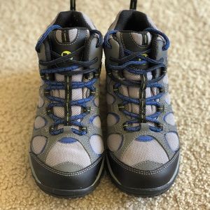 Merrell hiking waterpoof shoes